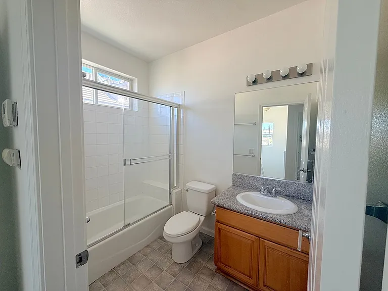 3317 Del Mar Ave — Photo 13