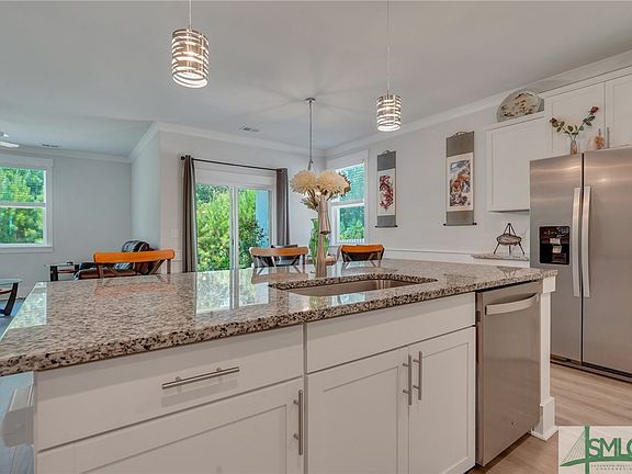 4th image of 272 Brennan Drive