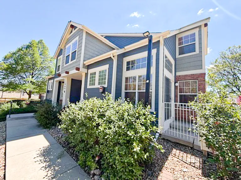 13900 Lake Song Ln #H3 — Photo 1