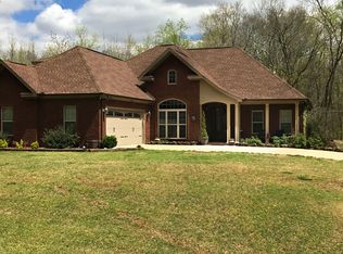551 Lingerlost Rd, Killen, AL 35645