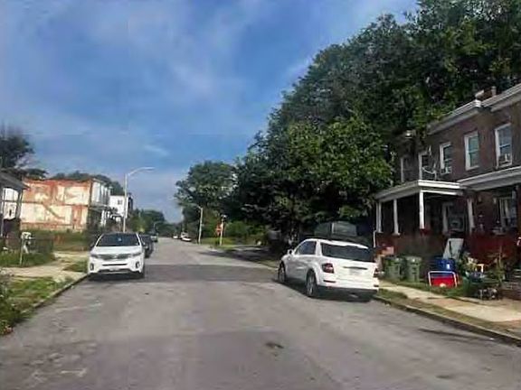 2nd image of 3005 Presbury St