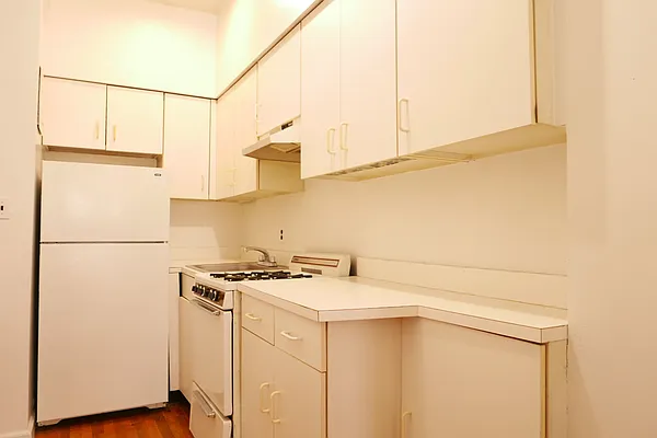 Rented by JK Dansar Corp | media 11