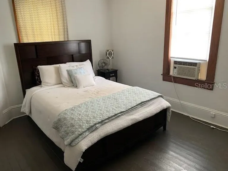 135 N Clara Ave #1/2 — Photo 5