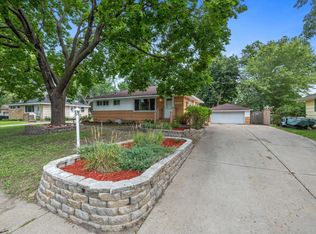 6424 Unity Ave N, Brooklyn Center, MN 55429
