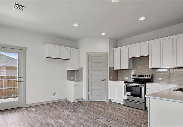 128 New Hampton Way — Photo 11
