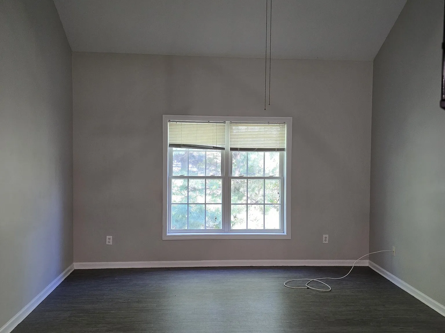 2 bed, 2.0 bath, 960 sqft, $2,450 — Photo 2
