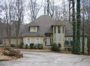 2319 Deer Ridge Dr, Stone Mountain, GA 30087