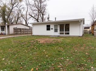 1109 Saint Helena Dr, Cahokia, IL 62206
