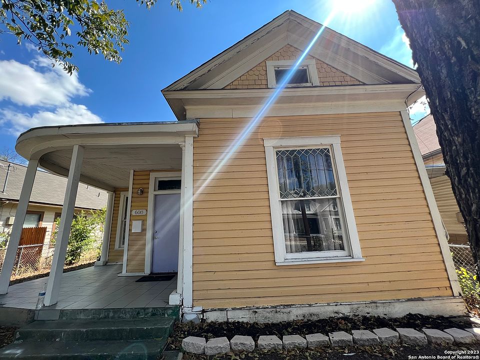 1st image of 608 Mason St