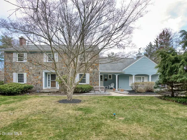 1366 Rosehill Boulevard, Niskayuna, NY 12309