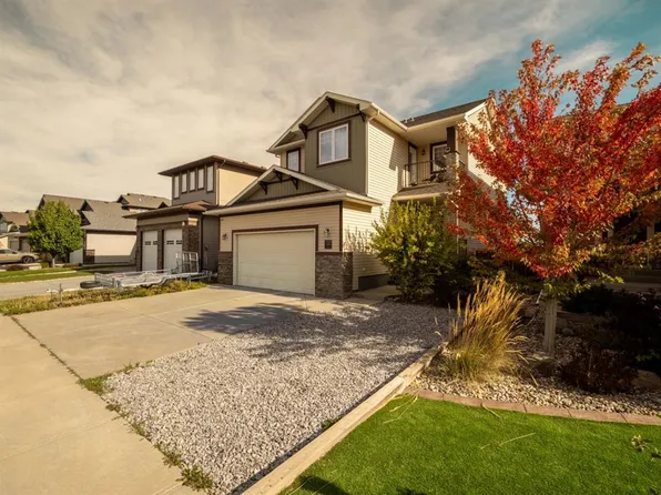 1569 SW Coalbanks Blvd W, Lethbridge, AB T1J 4H6