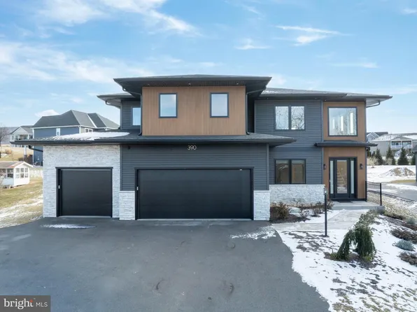 390 Trout Rd, State College, PA 16801