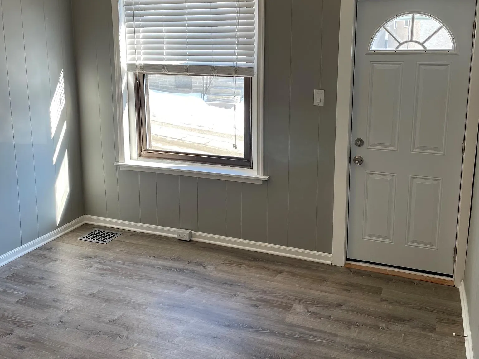 2 bed, 1.5 bath, 1200 sqft, $1,795 — Photo 3
