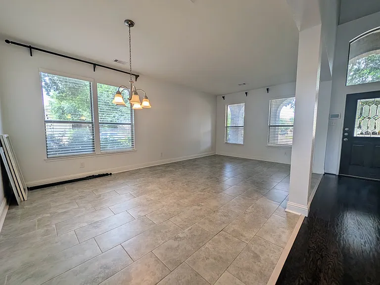 8343 Sedona Ridge Dr — Photo 2