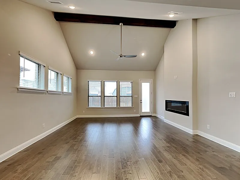 4 bed, 3.5 bath, 3517 sqft, $4,450 — Photo 2