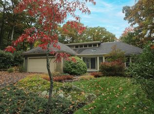 18 Willow Rd, Harvard, MA 01451