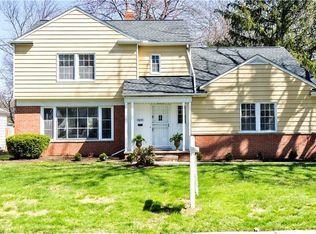 19235 Scottsdale Blvd, Shaker Heights, OH 44122