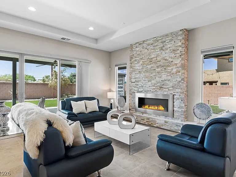 3978 Jacob Lake Cir — Photo 16