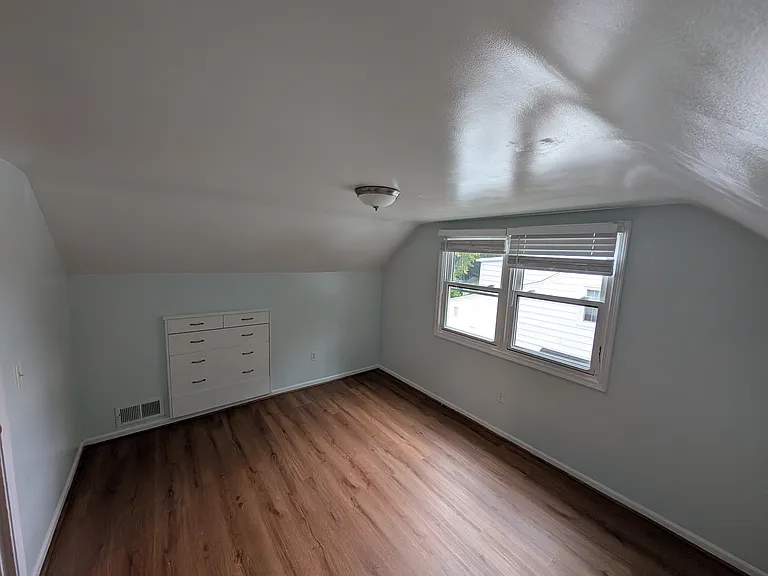1749 Margaret Ave SE — Photo 12