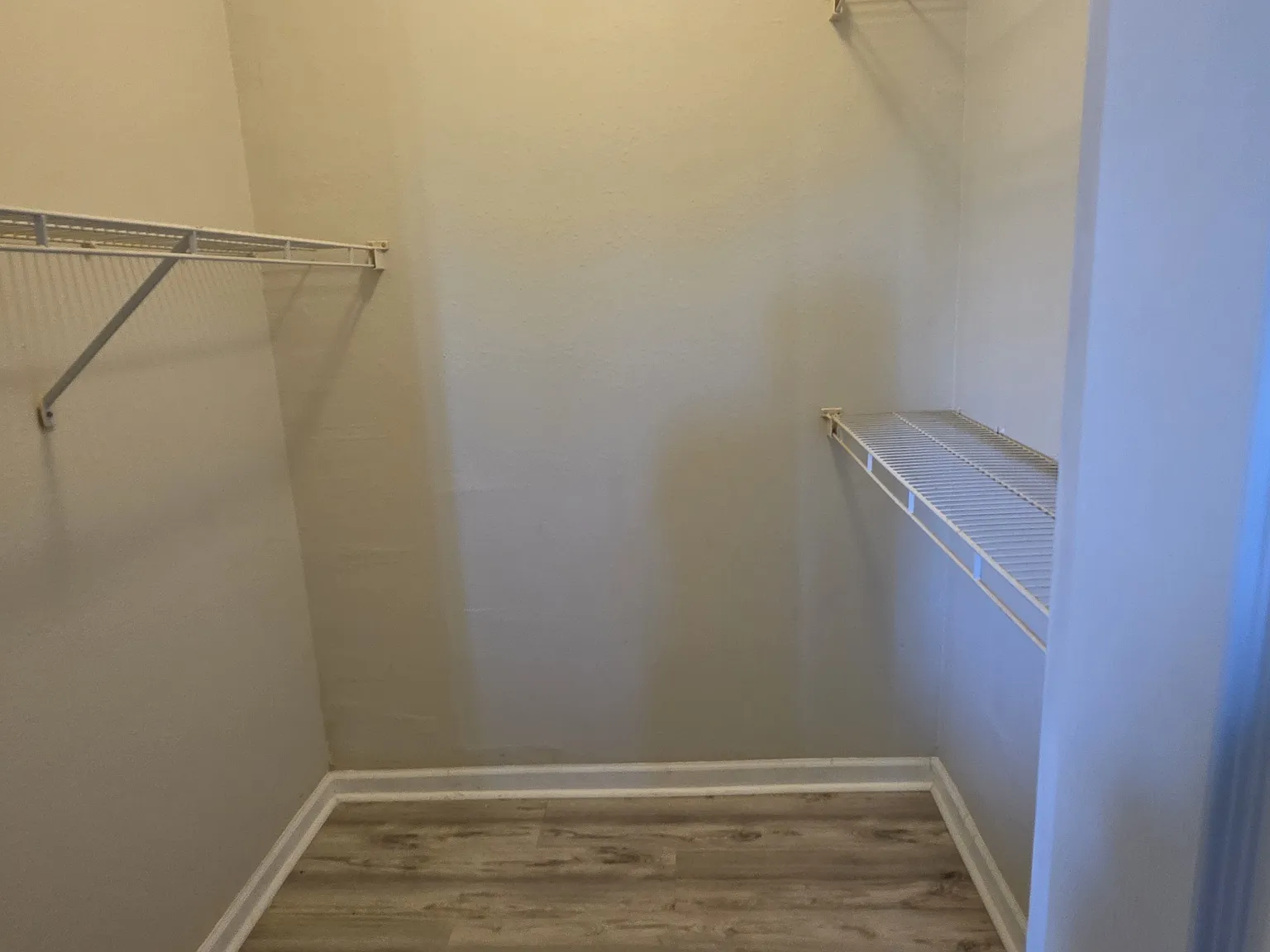 2 bed, 925 sqft, $950 — Photo 2