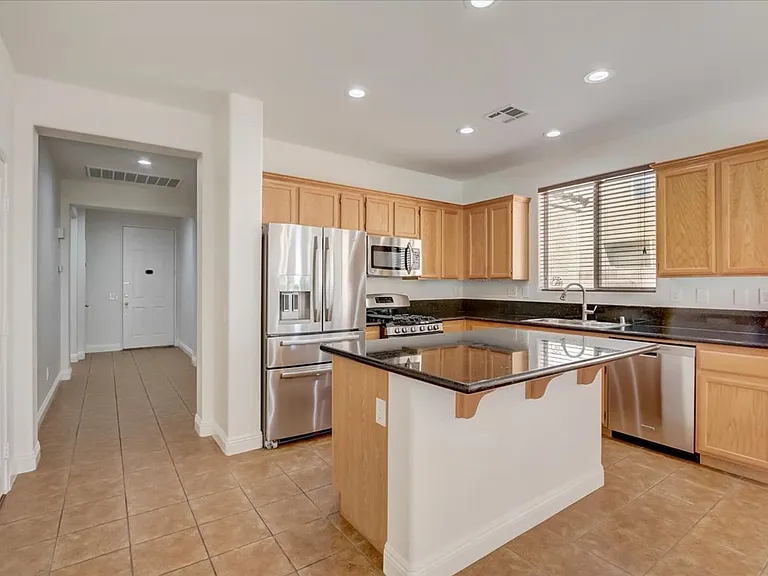 10948 Positano St — Photo 8