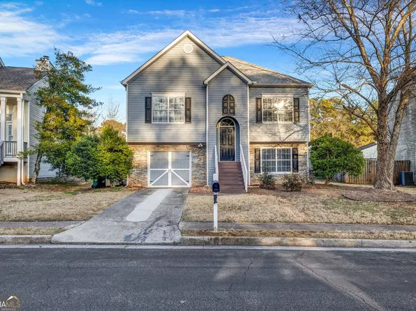 5806 Highgrove Dr, College Park, GA 30349