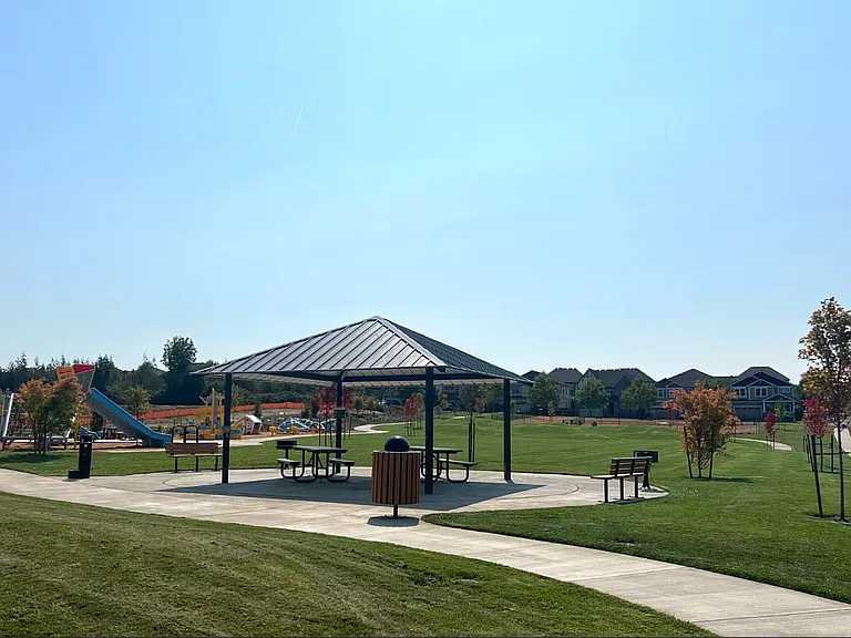 Harvest Park @0.3 mile ~7mins Walk
