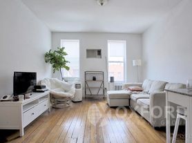 800 Grand St, Brooklyn, NY