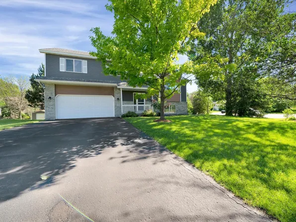 1704 Meadow Ln, Centerville, MN 55038