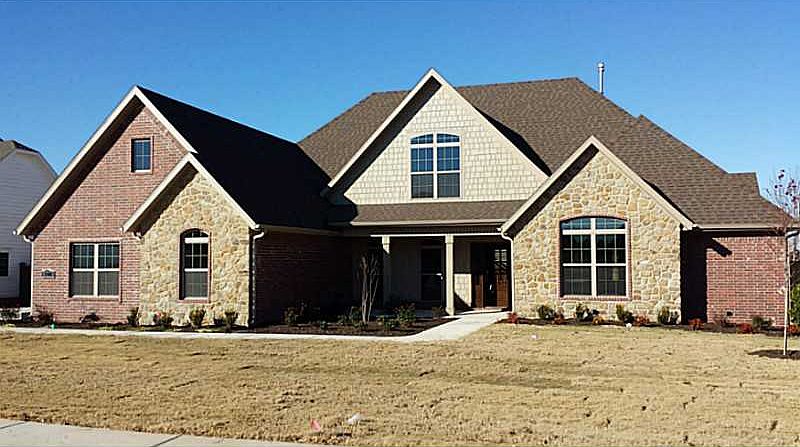 1st image of 2701 Murfield Dr