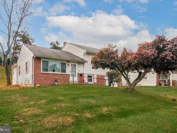239 Lawrence Rd, Broomall, PA 19008