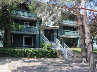 315 E Southampton Dr SW #5212, Calgary, AB T2W 2T6