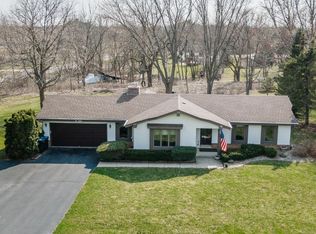 S74W26145 Green Mountain Dr, Waukesha, WI 53189
