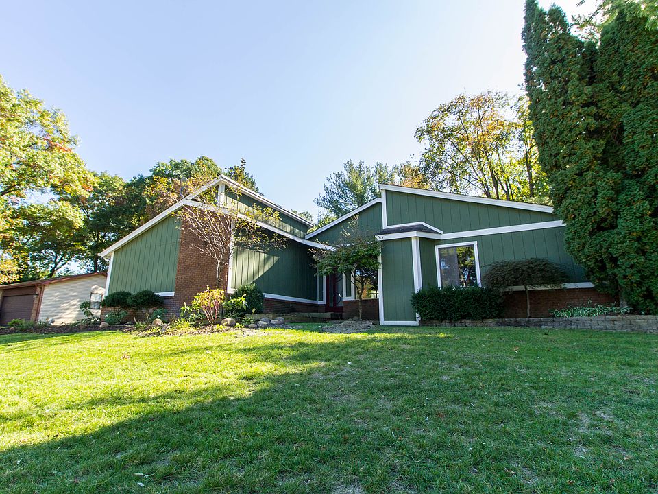1st image of 1640 Spruce Dr