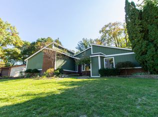 1640 Spruce Dr, Commerce Township, MI 48390