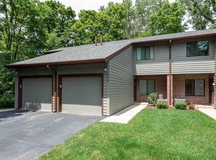2746 Old Mill Dr, Racine, WI 53405