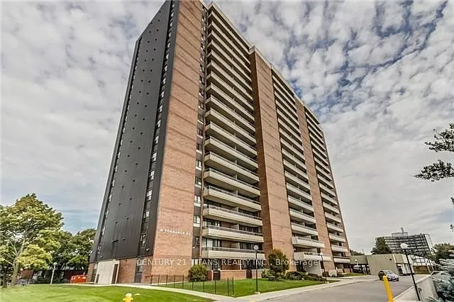 2 bed, $2,100 — Photo 1