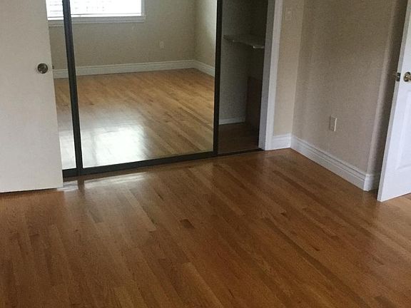 4th image of 41857 Chadbourne Dr