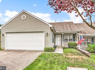 353 Winners Circle Dr, Red Lion, PA 17356