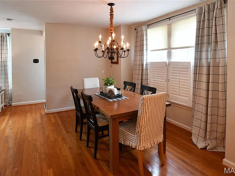 342 Greenleaf Dr — Photo 15