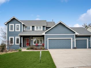 6832 Morningside Cir, Johnston, IA 50131