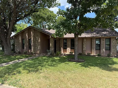 1010 Speer Ln Photo 1