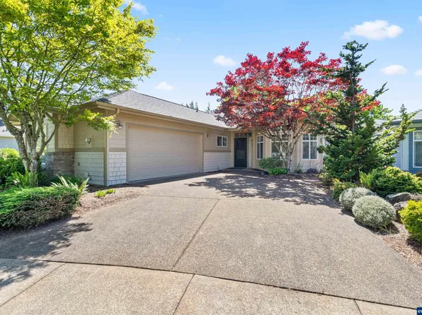 4716 SW Hollyhock Cir, Corvallis, OR 97333
