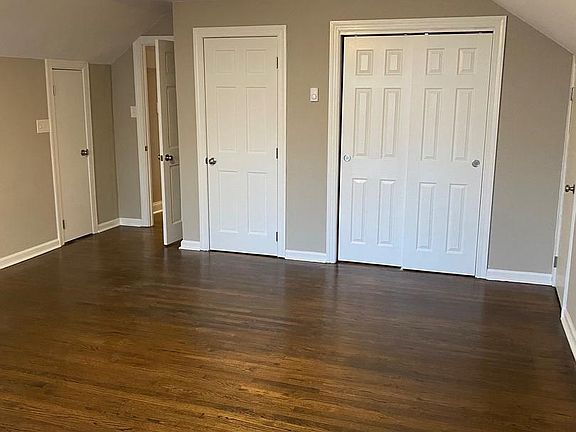 4th image of 1021 Meetinghouse Rd