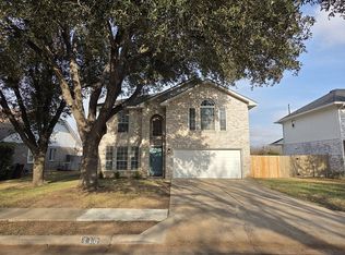 710 Riverlawn Dr, Round Rock, TX 78681