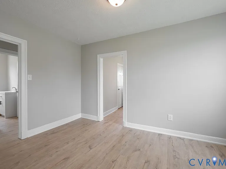 5318 Bloomingdale Ave — Photo 7