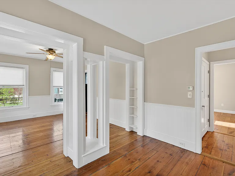 40 Maple St #2 — Photo 8