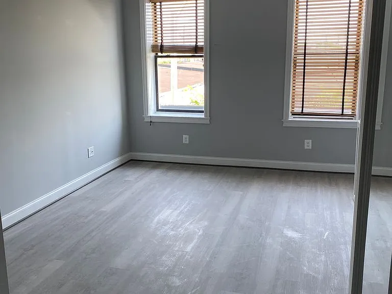 146 N East Ave #F — Photo 12