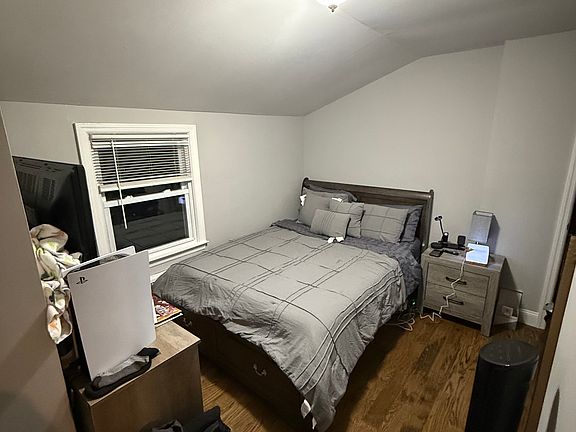 4th image of 23 Custis Ave Floor 2