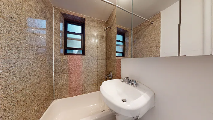 Rented by Bond New York | media 20